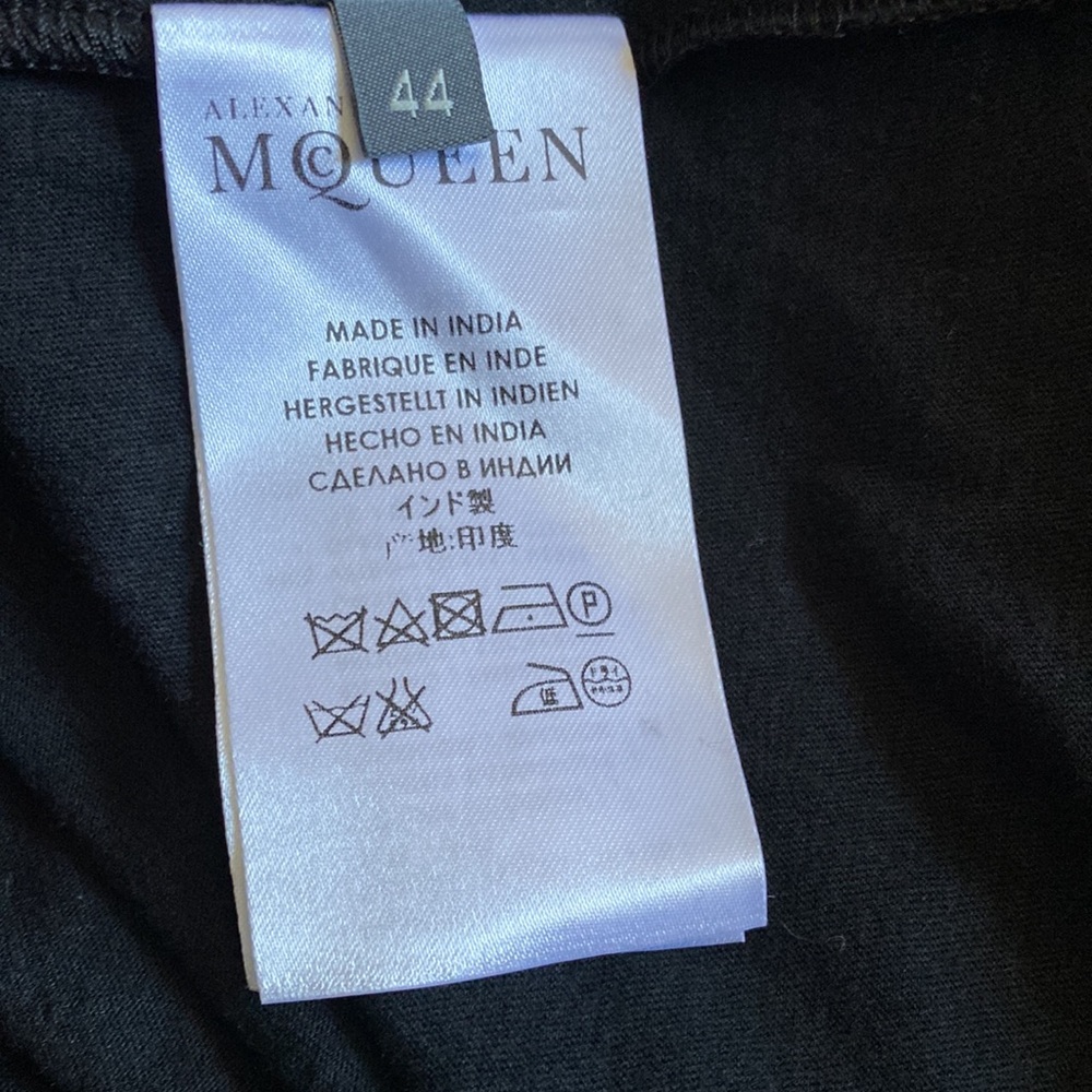 Alexander McQueen Stunning Sparkling Beaded Scull Logo Tee New With Tags - Picture 7 of 16